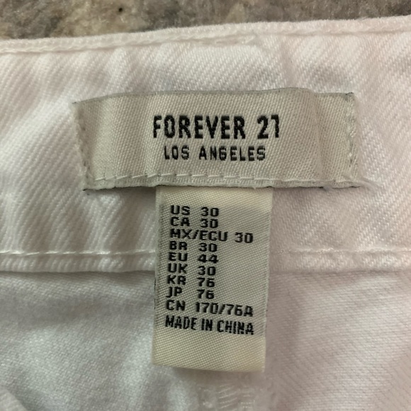 White forever 21 shorts - Picture 2 of 3